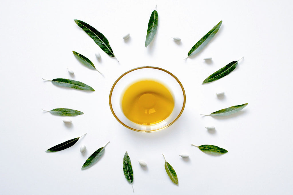 11 Facts You Need to Know About Your Facial Oil